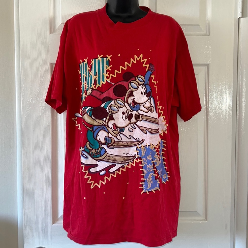 Vintage 90s Disney Mickey and Minnie Holiday Skiing One Size Shirt